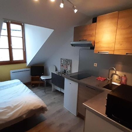 Studio 402 Au 15 Rue Battant A Besançon Eksteriør bilde